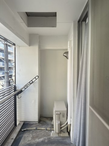 大阪市中央区松屋町住吉の賃貸マンションのバルコニー