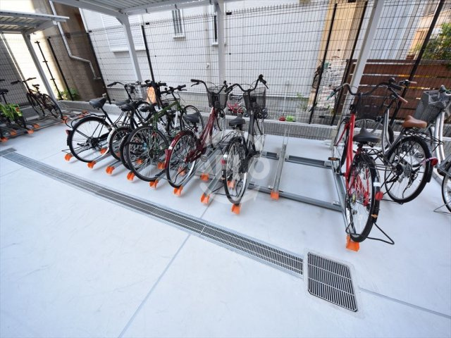 アドバンス大阪ルーチェのその他共用部分|アドバンス大阪ルーチェ　自転車置き場