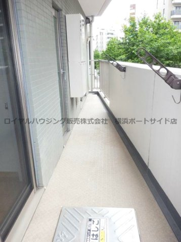 【バルコニー】