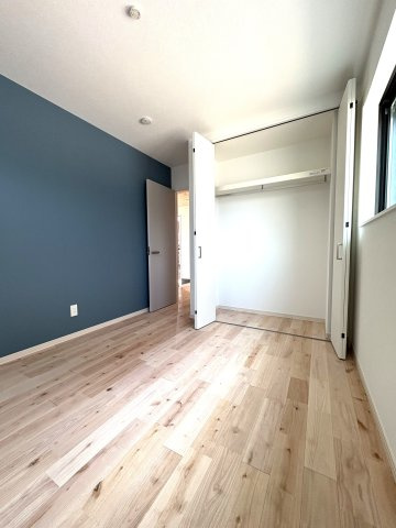 Slow Living, Smart Design. 心地よさを選ぶ、湘南の毎日。の洋室
