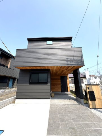 Slow Living, Smart Design. 心地よさを選ぶ、湘南の毎日。の外観