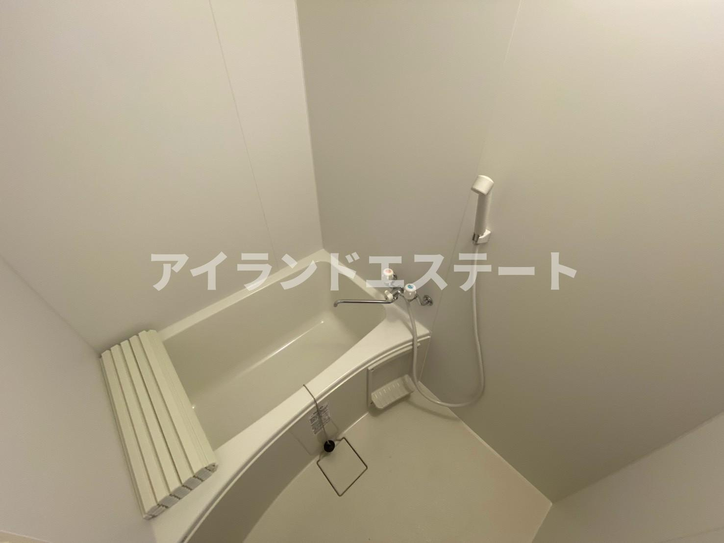ティブロンコート　リノベーション　陽当たり良好　バストイレ別の浴室