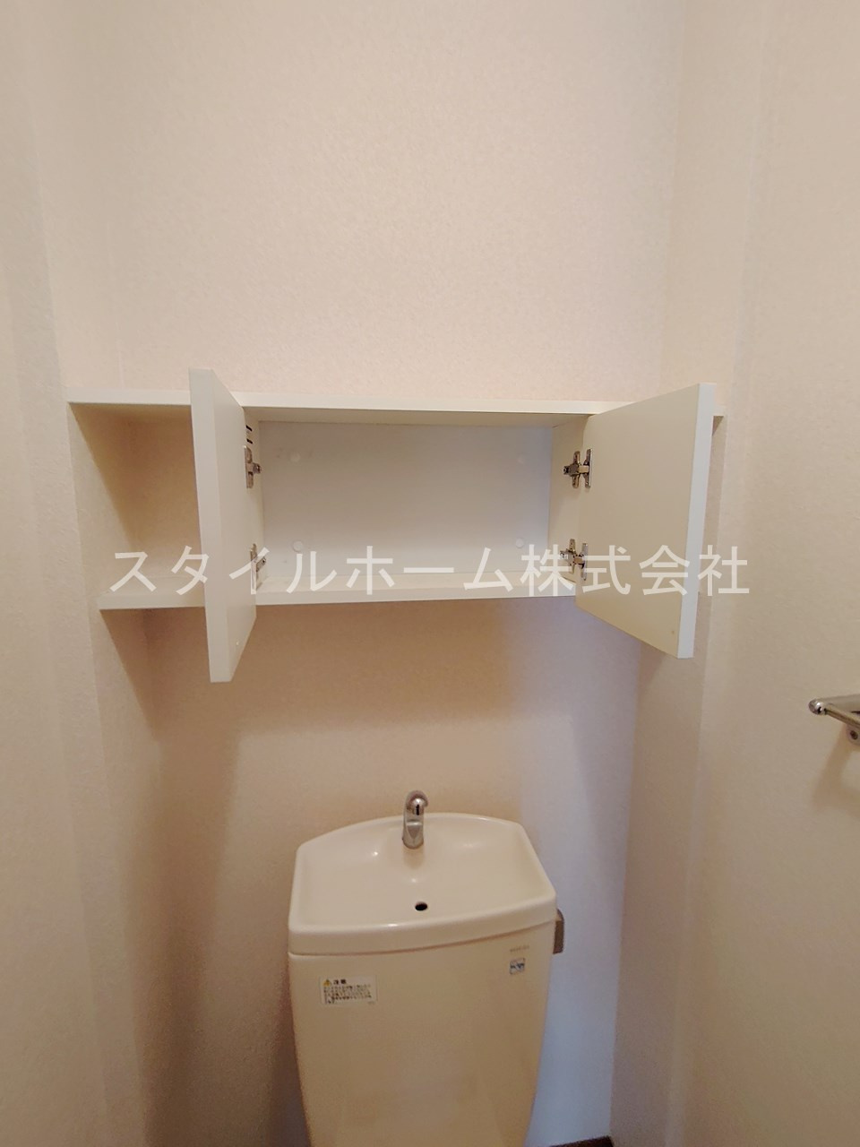 シャレ・アンジェロのトイレ|同建物内別部屋の写真です。