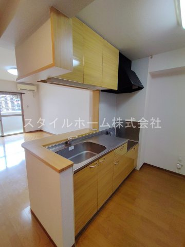 シャレ・アンジェロのキッチン|同建物内別部屋の写真です。
