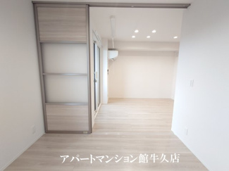 【洋室】 | Serenvita 田宮