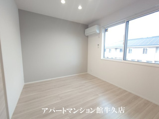 【洋室】 | Serenvita 田宮