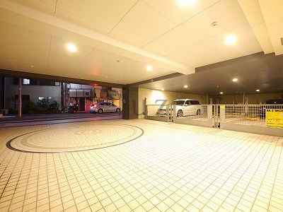 ベイサイドハウスの駐車場