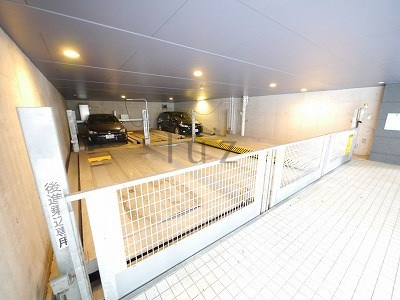 ベイサイドハウスの駐車場