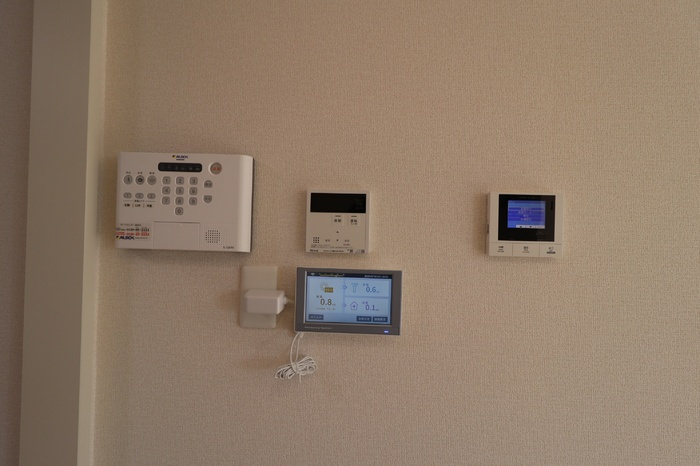 D-Invest栄町のセキュリティ|ALSOKホームセキュリティ標準、カラーモニター付インターホン（オートロック仕様）
