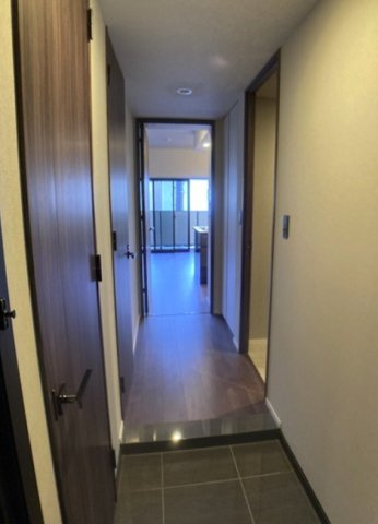 グランドゥールプレミアム代々木大山の玄関