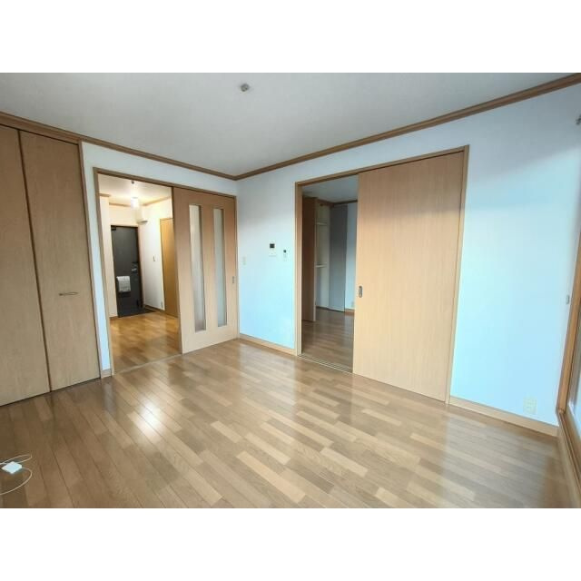 コージュ河原町の居間・リビング