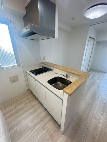 大阪市中央区玉造１丁目の賃貸マンションのキッチン