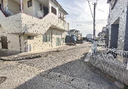 敷地面積77坪　売地　川越市福田の前面道路含む現地写真|北側4.0ｍ公道(位置指定道路）、3.0ｍ接道。
最寄りバス停徒歩２分！通勤通学に便利な立地です♪