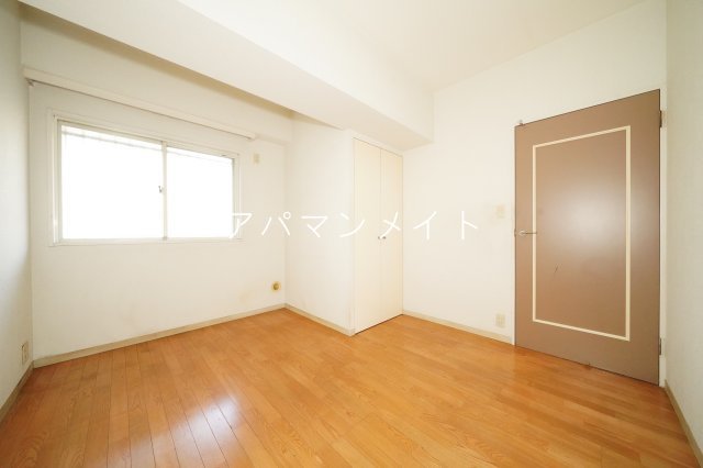 【寝室】 | 戸塚ウエストウッド | 使い勝手のいい寝室です