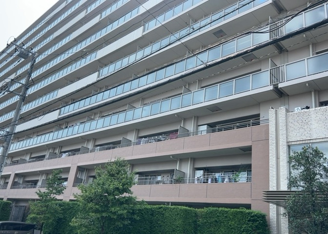 【構造・工法・仕様】 | ザ・ガーデン　プレミアム相模原北公園 | ＲＣ造、Reinforced Concreteは直訳すると補強されたコンクリートです。主に柱や梁・床・壁が鉄筋とコンクリートで構成おり、鉄筋を組んだ型枠にコンクリートを流し込んで固めたものを指します。