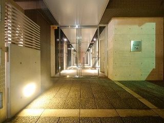 コモド川崎のエントランス