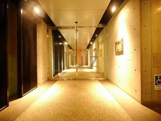 コモド川崎のエントランス