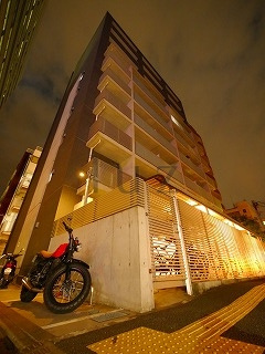 コモド川崎の外観