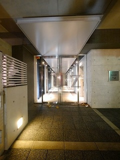 コモド川崎のエントランス