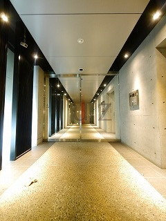 コモド川崎のエントランス