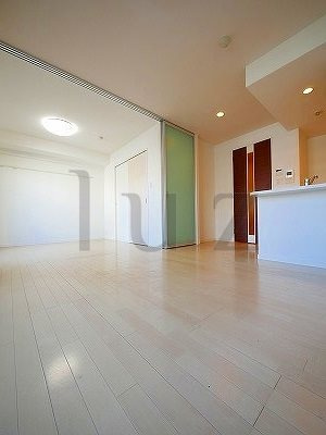 コモド川崎の居間・リビング