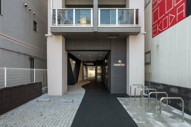 ＬＵＭＥＥＤ江古田のエントランス