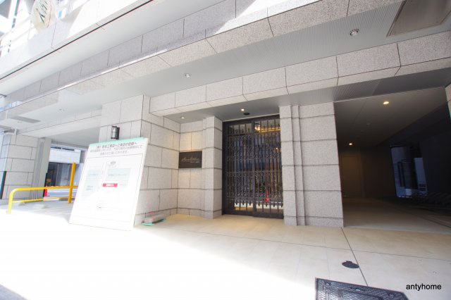 アヴェニール北浜 仲介手数料無料のエントランス