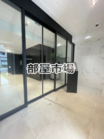 エストゥルース浅草のロビー