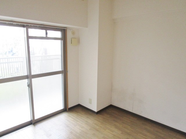 枚方市伊加賀西町の賃貸マンション