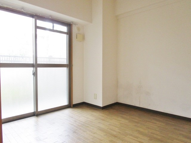 枚方市伊加賀西町の賃貸マンション