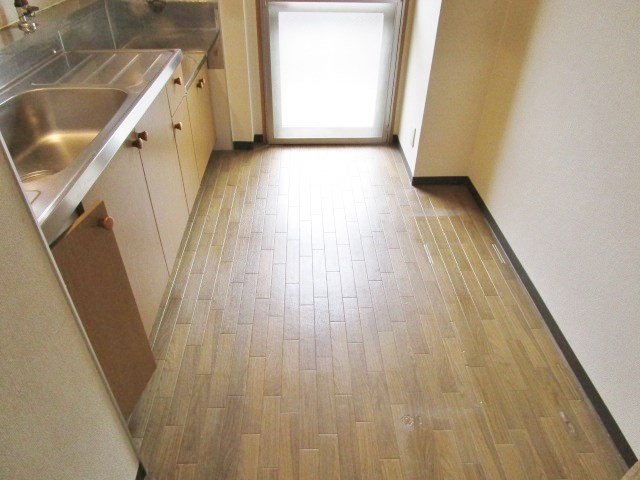 枚方市伊加賀西町の賃貸マンション