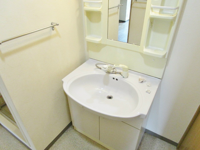 枚方市伊加賀西町の賃貸マンションの独立洗面台