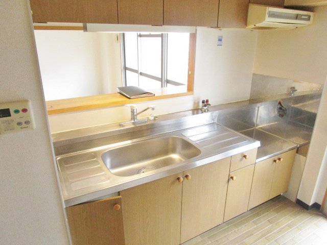枚方市伊加賀西町の賃貸マンションのキッチン