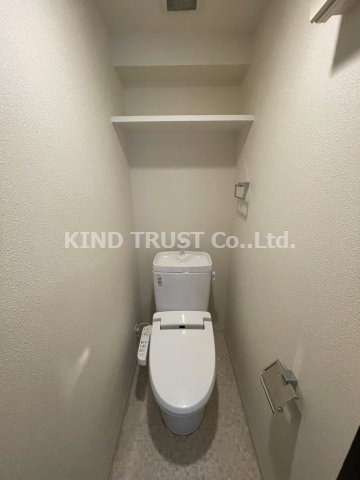 アスヴェル南森町のトイレ|落ち着いた色調のトイレです