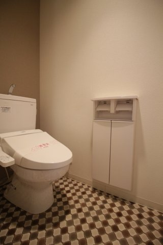 熊本市中央区古桶屋町の賃貸マンションのトイレ