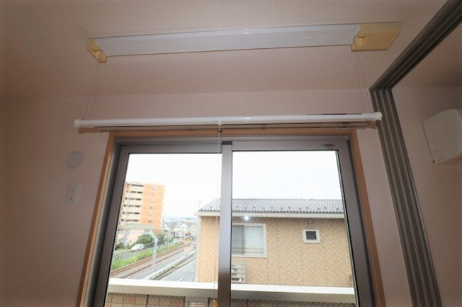 【その他共用部分】 | サンシャイン Ⅱ | 室内物干し