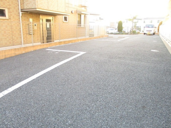 【駐車場】 | サンシャイン Ⅱ | 駐車場