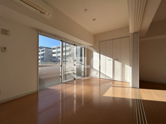 【洋室】 | ルーエ江坂　豊津第一小学校区 | ルーエ江坂　洋室