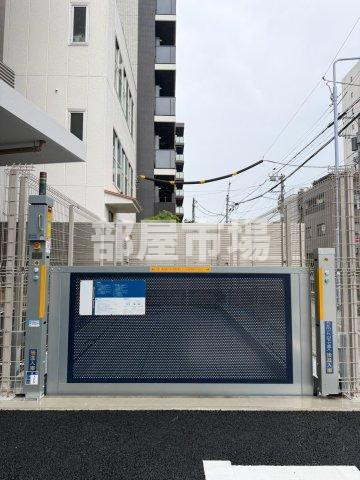 リテラス南千住サウスの駐車場