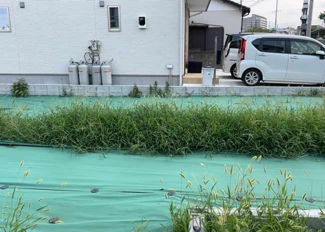 【外観】 | 土地購入を検討されている場合、境界杭がない状態で購入してしまうと境界確定測量をする必要があり、費用がかかります。購入の前に、売主、隣土地所有者立ち合いのもと境界を確定し境界杭を設置するのがベストです。