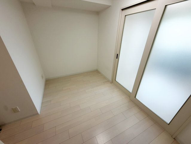 M:COURT江坂の洋室