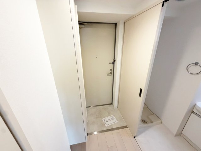M:COURT江坂の玄関