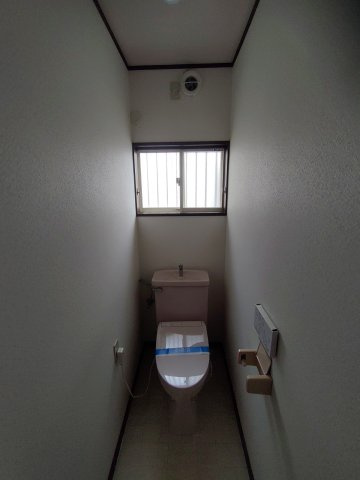 豊橋市北山町貸家のトイレ