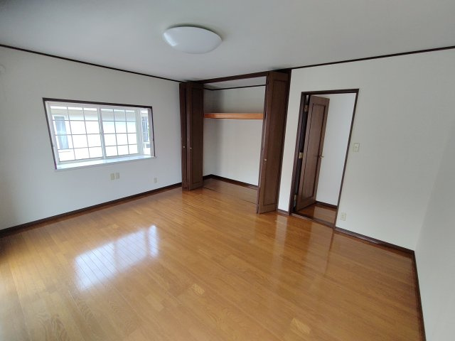 豊橋市北山町貸家の居間・リビング