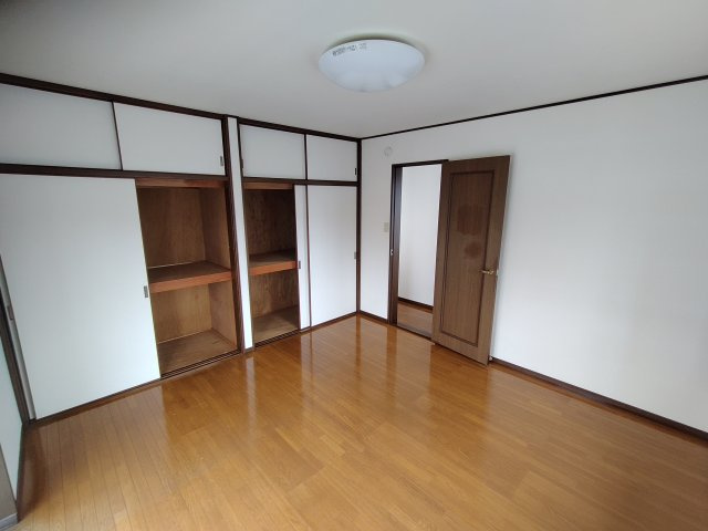 豊橋市北山町貸家の居間・リビング