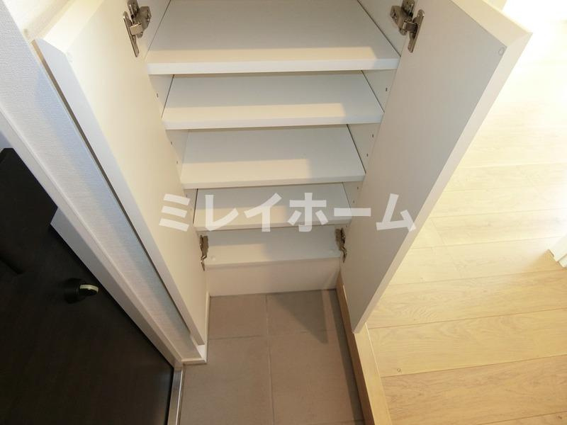 グランカーサ馬込Ⅱの玄関