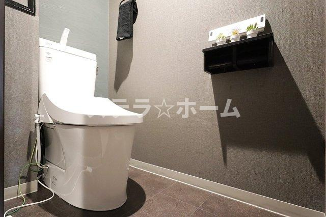 ユニハイム十三野中のトイレ|コンパクトで使いやすいトイレです