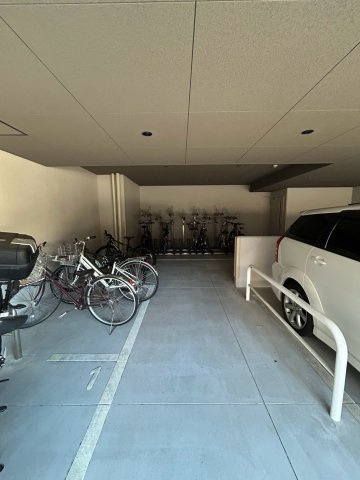 S-RESIDENCE尾頭橋beaute(ボーテ)の駐車場