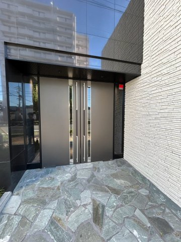 S-RESIDENCE尾頭橋beaute(ボーテ)のエントランス