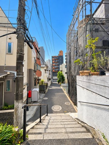 文京区白山５丁目新築戸建の前面道路含む現地写真